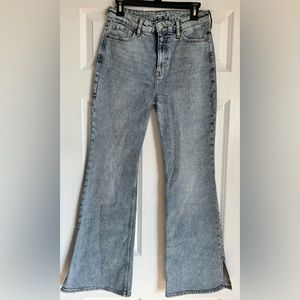 Old Navy Higher High-Rise Flare Jeans Secret Smooth Pockets